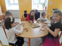 2025-04-barveni-vajicek-5_s